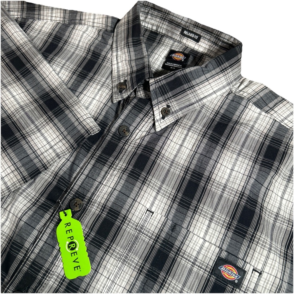 NWT Dickies Shirt Men's M Black Plaid Short Sleeve Button Down Classic Work
